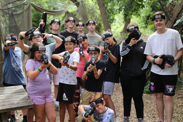 Laser game : les enfants vs les adultes