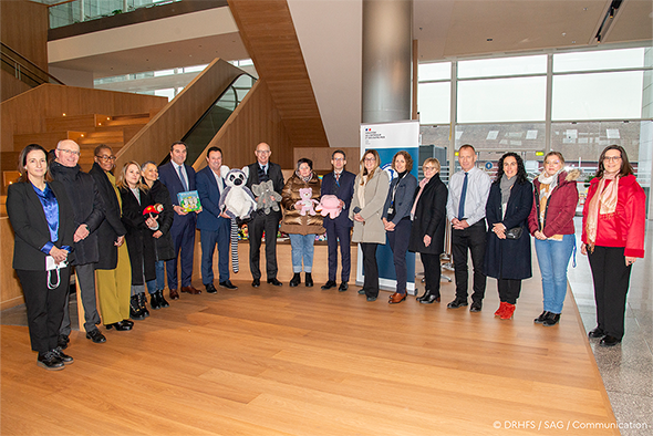 Cérémonie de remise des jouets pour Orphéopolis