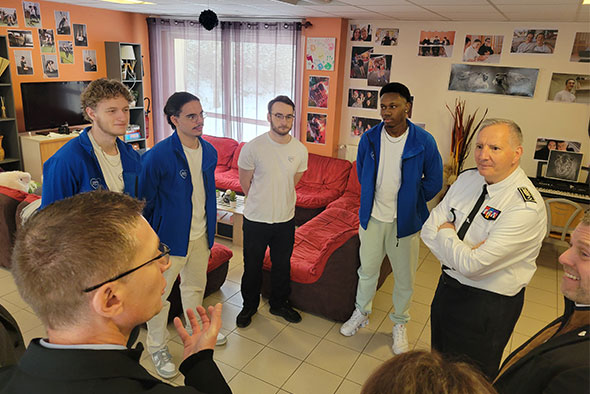 Visite de Philippe Tireloque au village Orphéopolis de Bourges