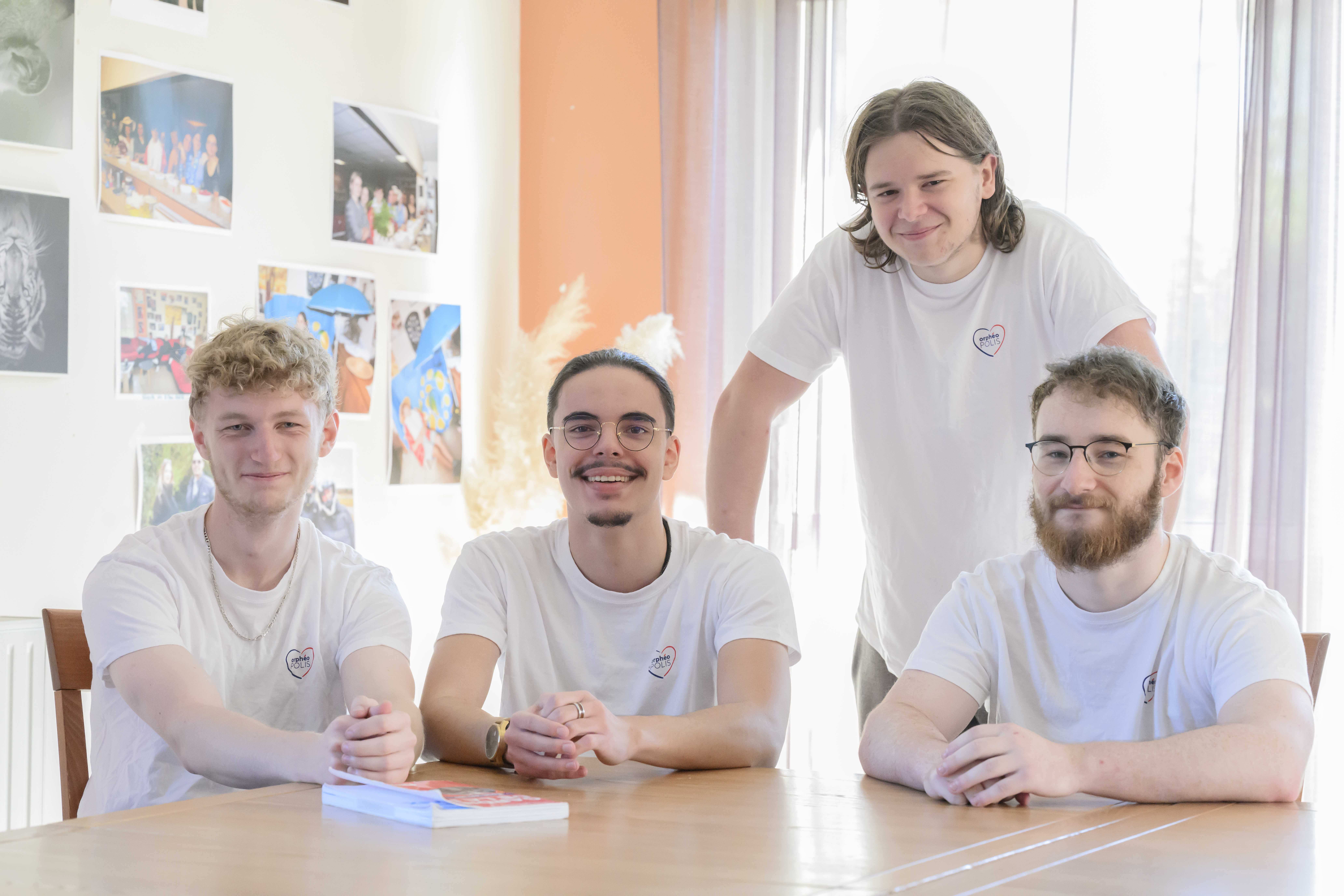4 jeunes du programmes olympe