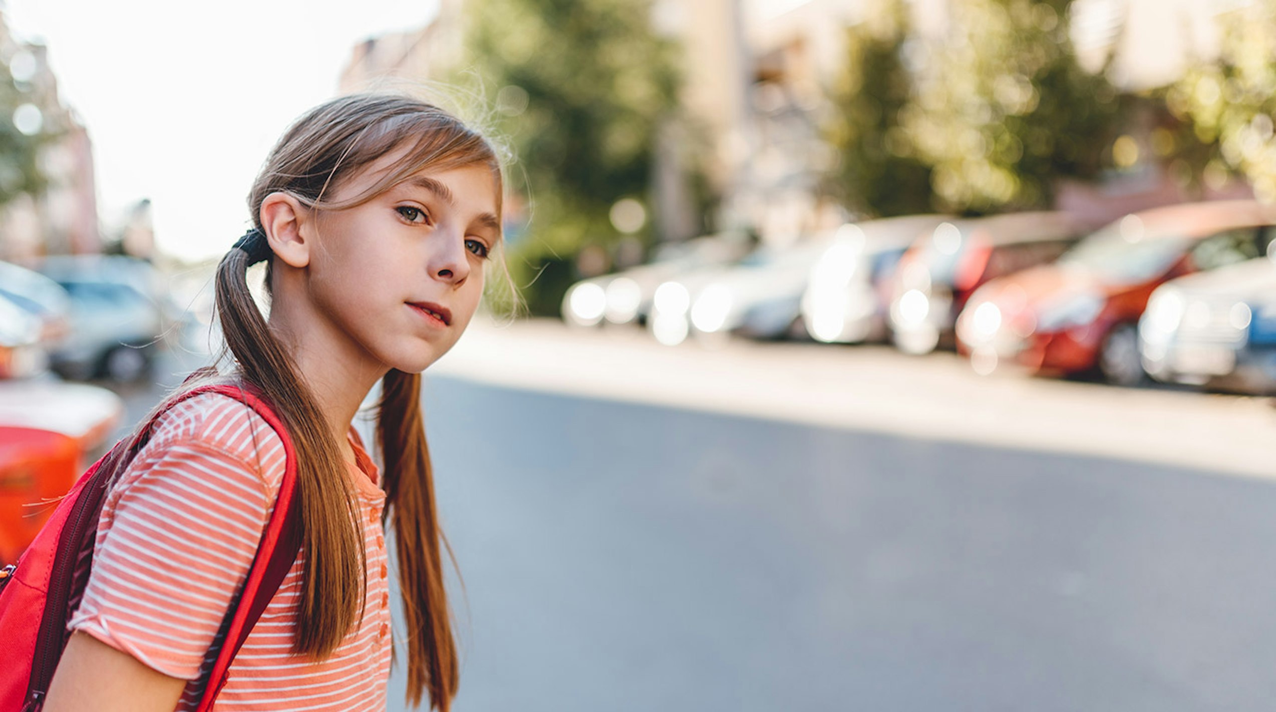 Orpheline lors de la rentrée scolaire
